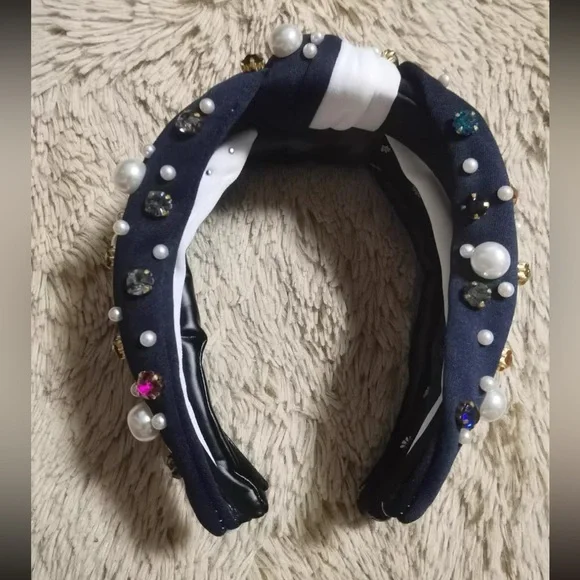 Pearl and Gem Embellished Headbands - Picture 4 of 8